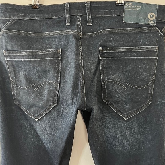 Jack and Jones Nick regular fit black jeans. - Picture 7 of 12